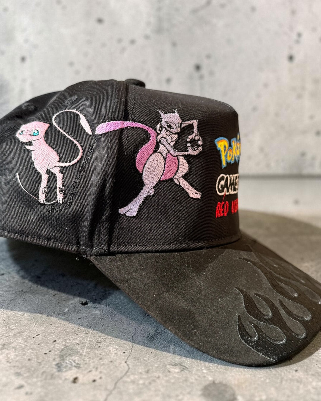 Black Flame Mew’s vs Dragons hat