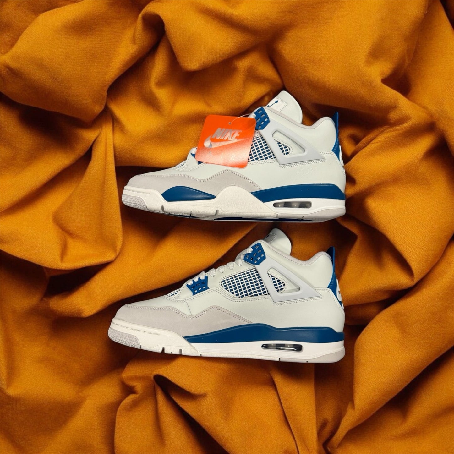AIR JORDAN 4 RETRO