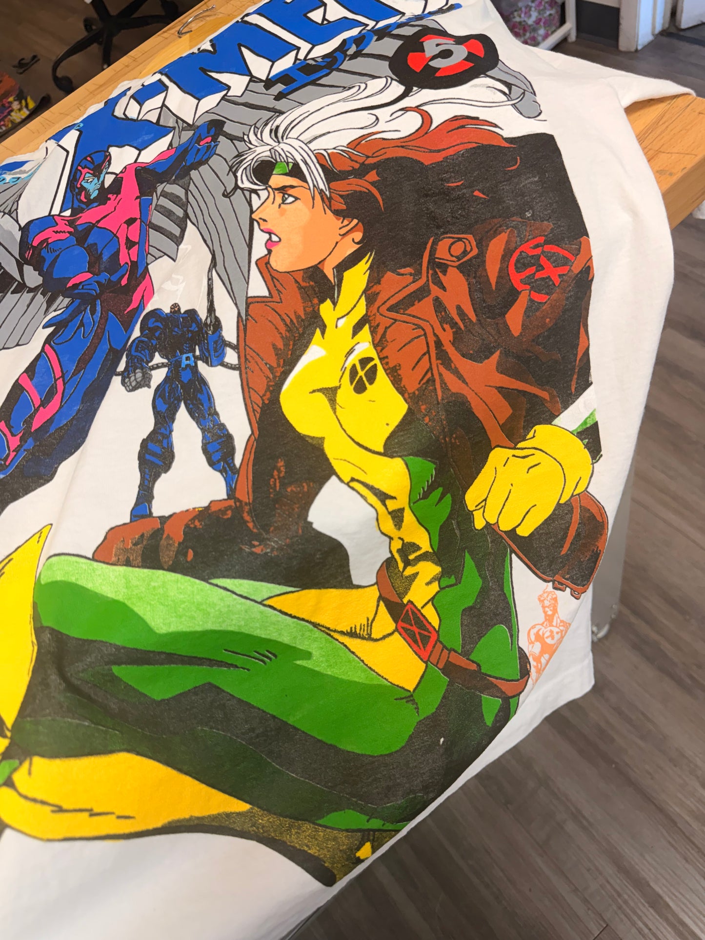 White - Archangel Front & Gambit Back