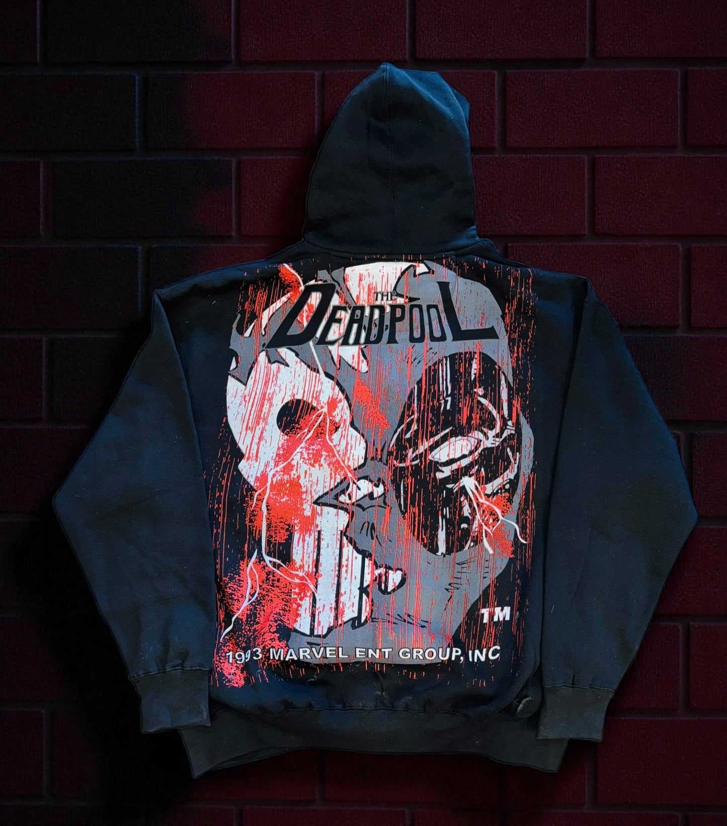 Black  HOODIE - Blood Rain Deadpool takes over front & Skull back hit