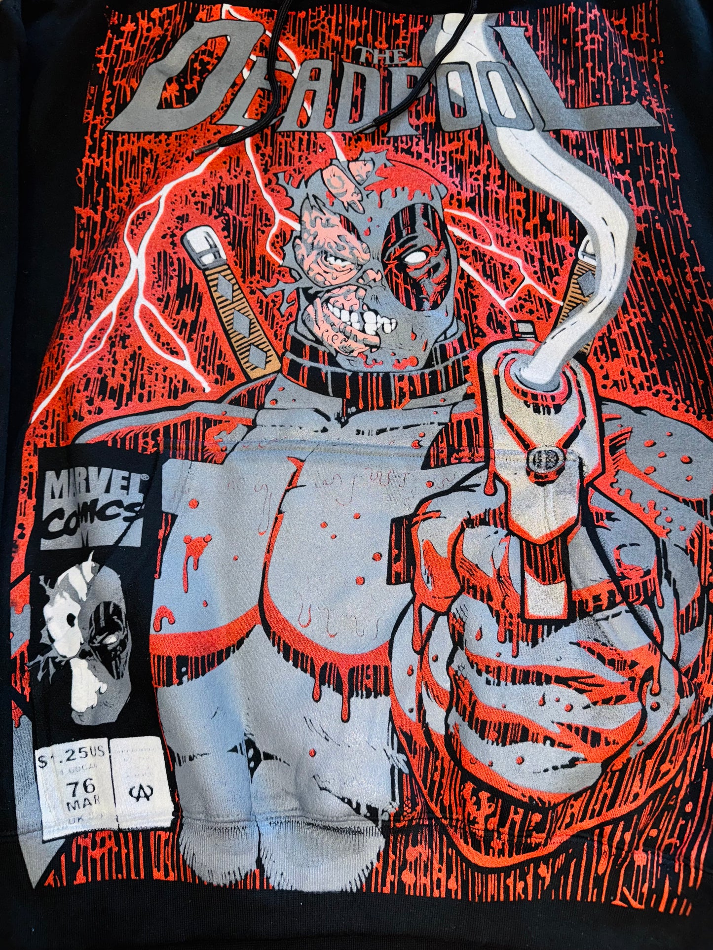 Black  HOODIE - Blood Rain Deadpool takes over front & Skull back hit