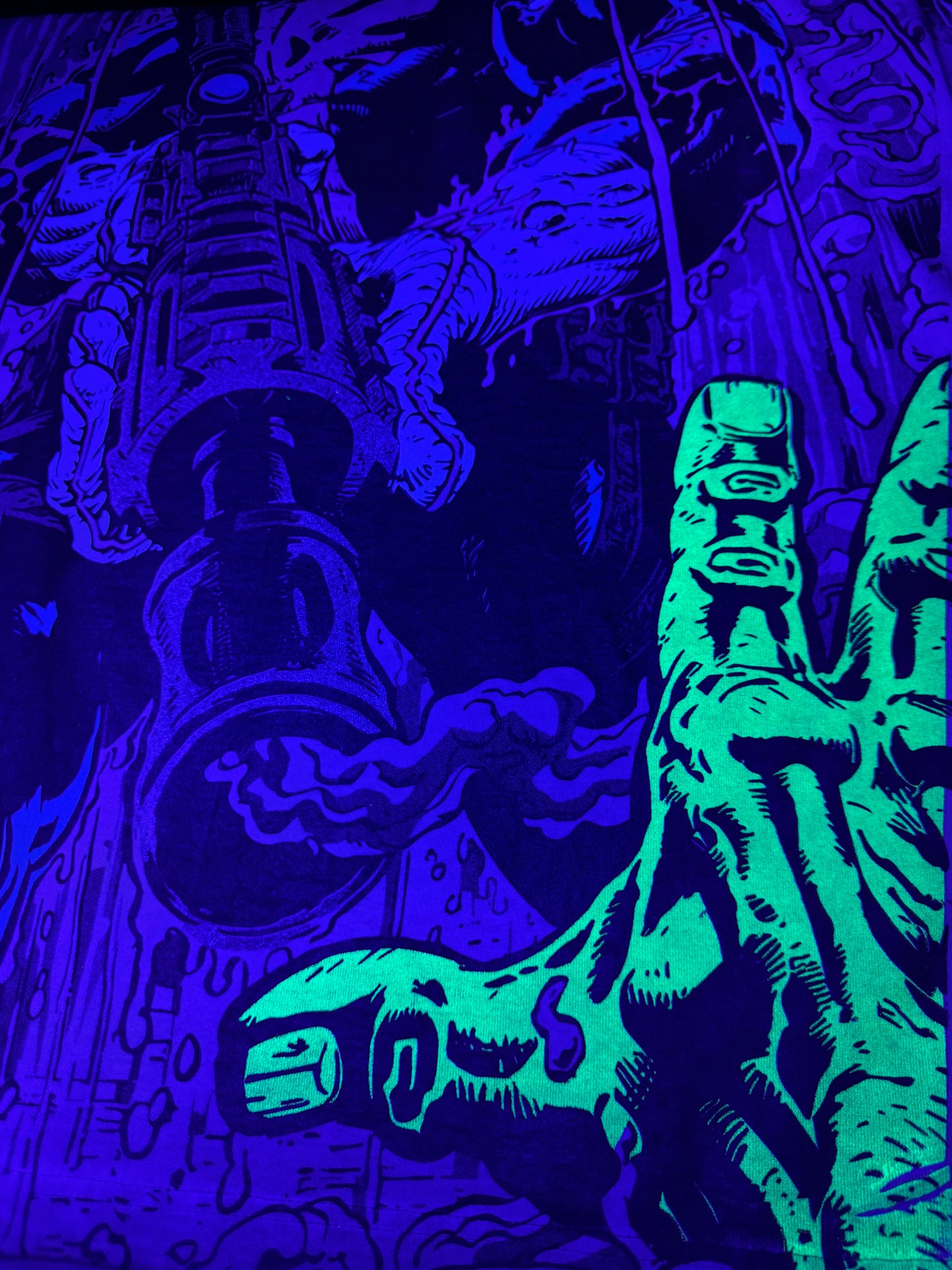 Teal Oil Wash - Punisher Vs Hulk Glow In The Dark