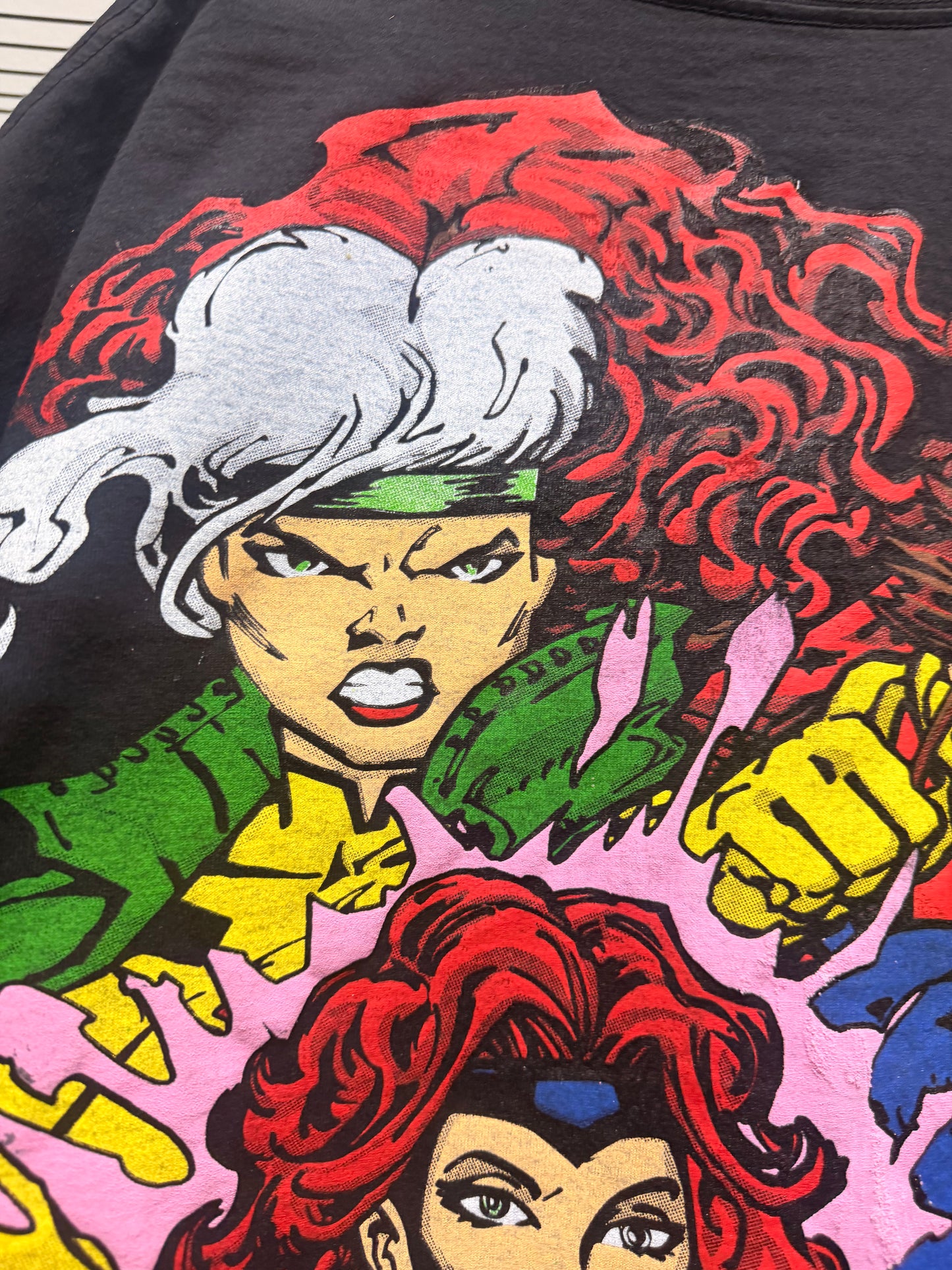 Black - X-Men Team Front & Beast & Gambit back