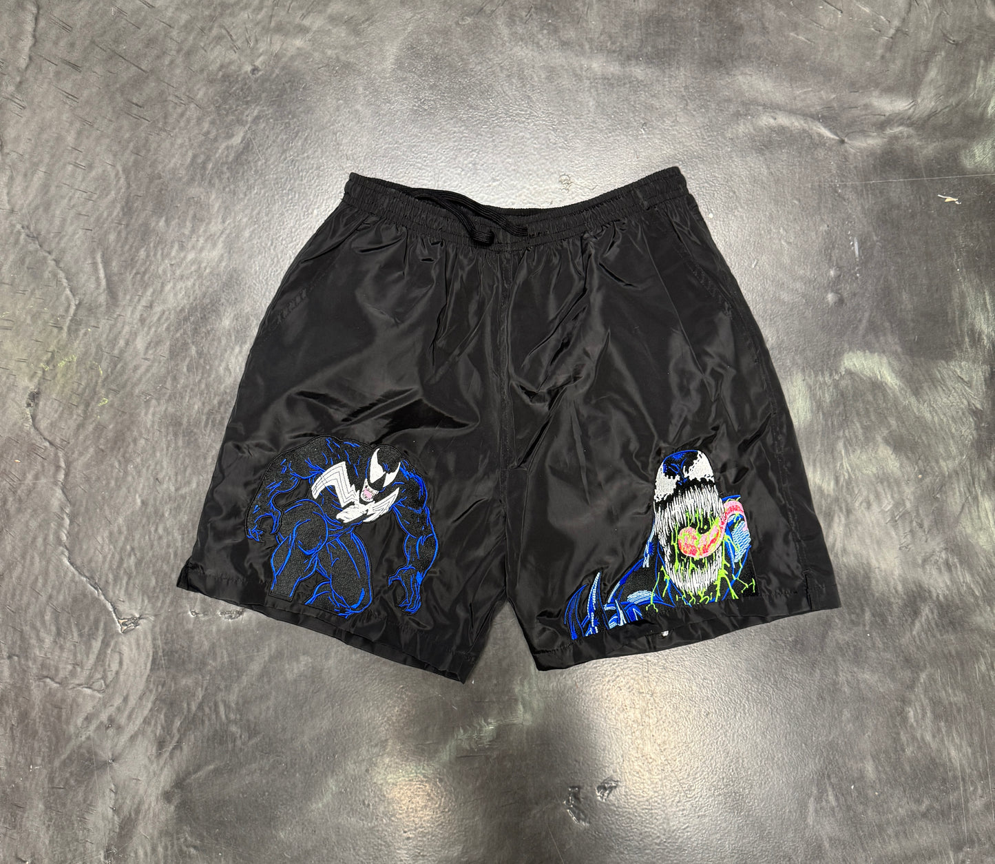 (Black Friday) -XL-Nylon Black -Venom Shorts