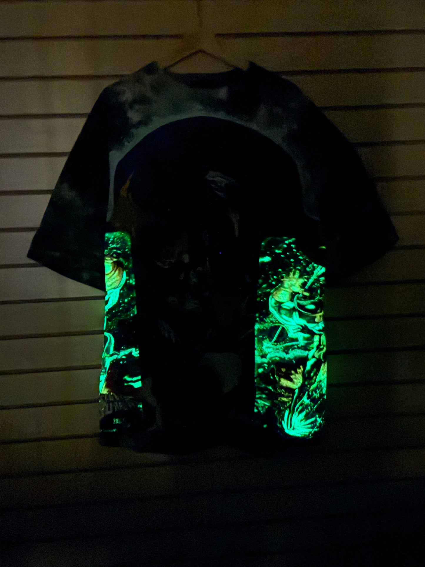 Pink and Blue Tie Dye - Thanos Face Front - Thanos Skulls Back - Silver Surface Variant