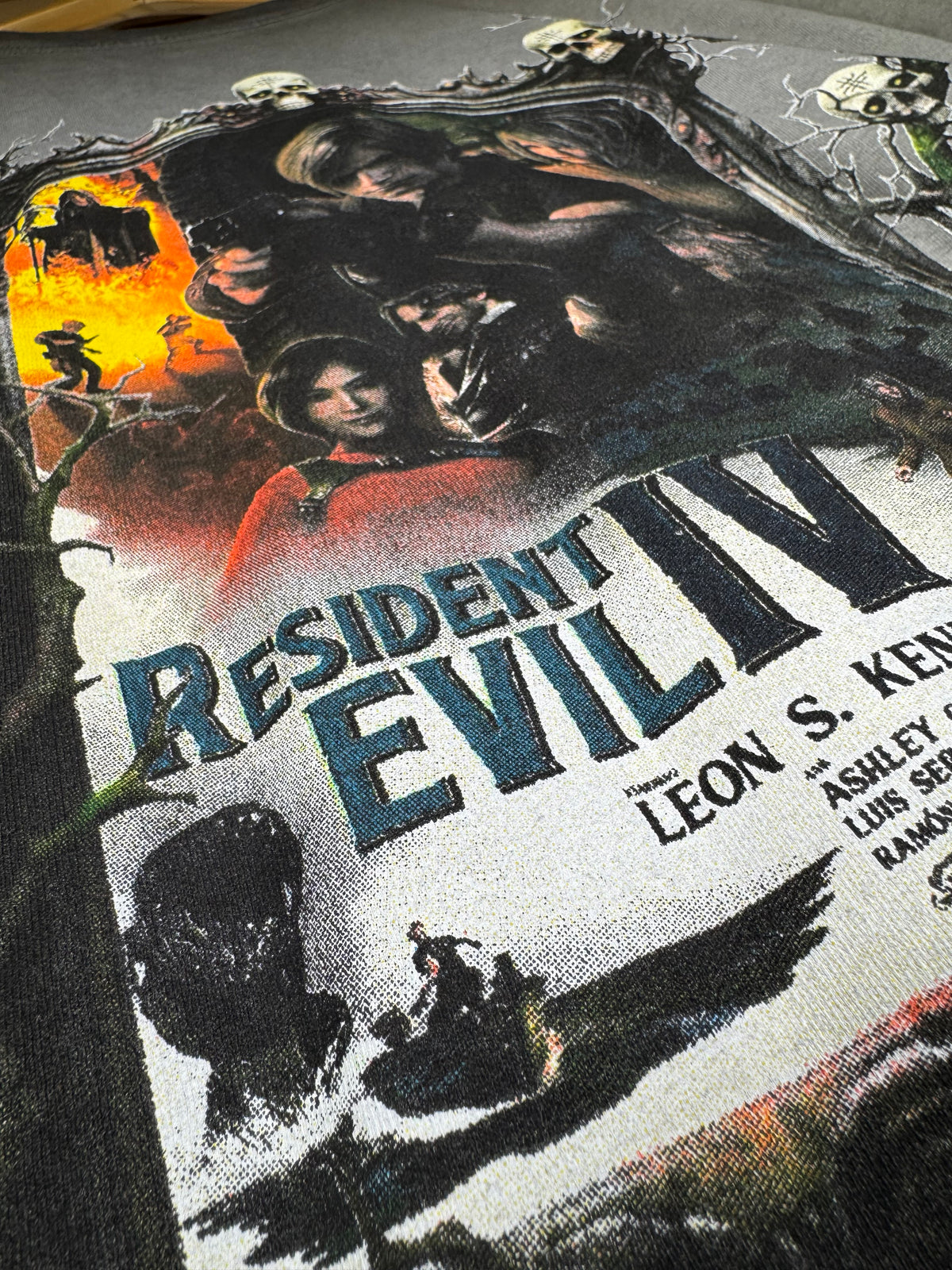 Black Oil Wash - Resident Evil IV - Shirt
