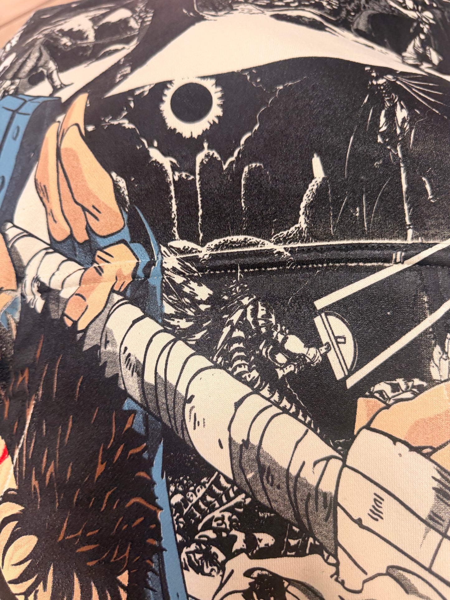 Cream hoodie - Beserk Guts manga hit