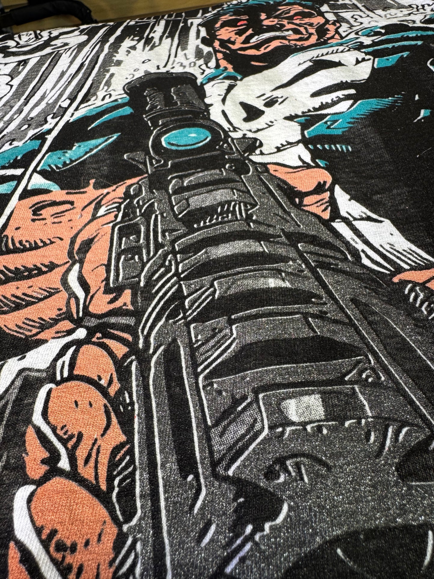 White - Punisher Vs Hulk Glow In The Dark