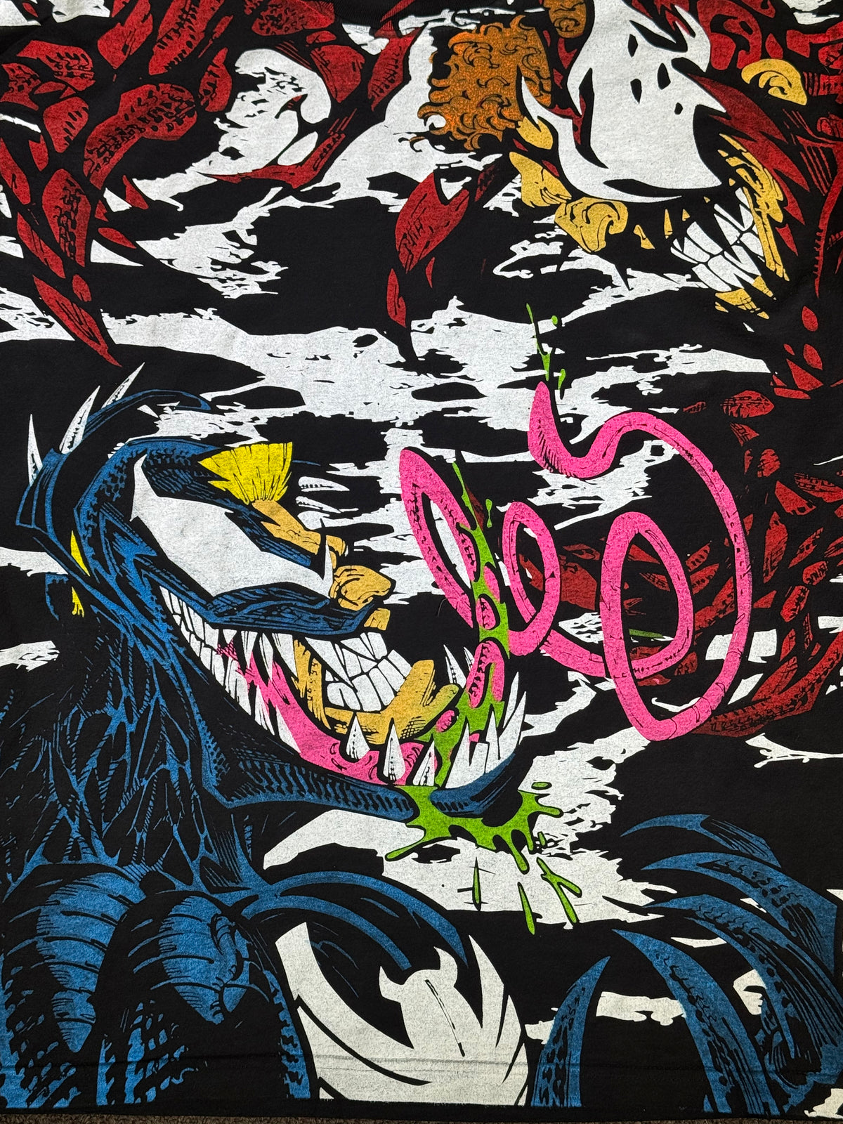 Black - Venom VS Carnage Front and Back - Shirt