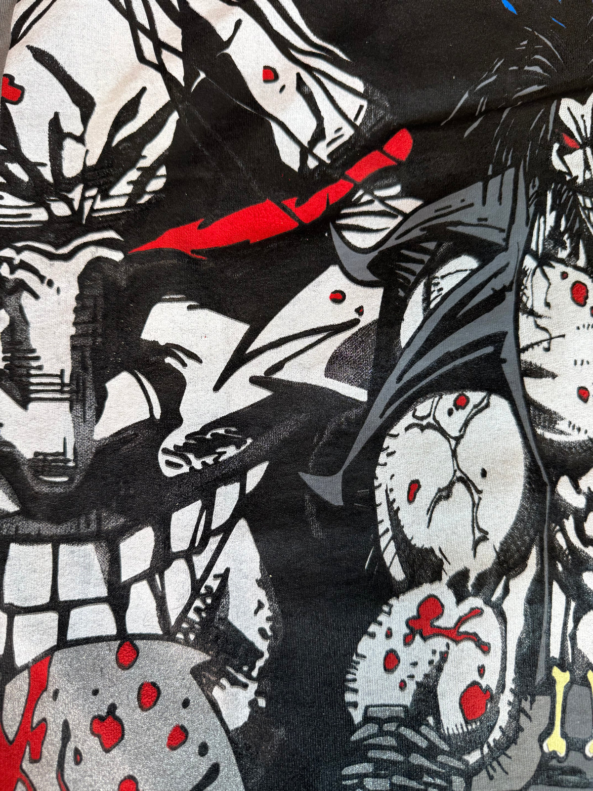 Black Oil Wash - Lobo Wins Front - Spine Ripped Back