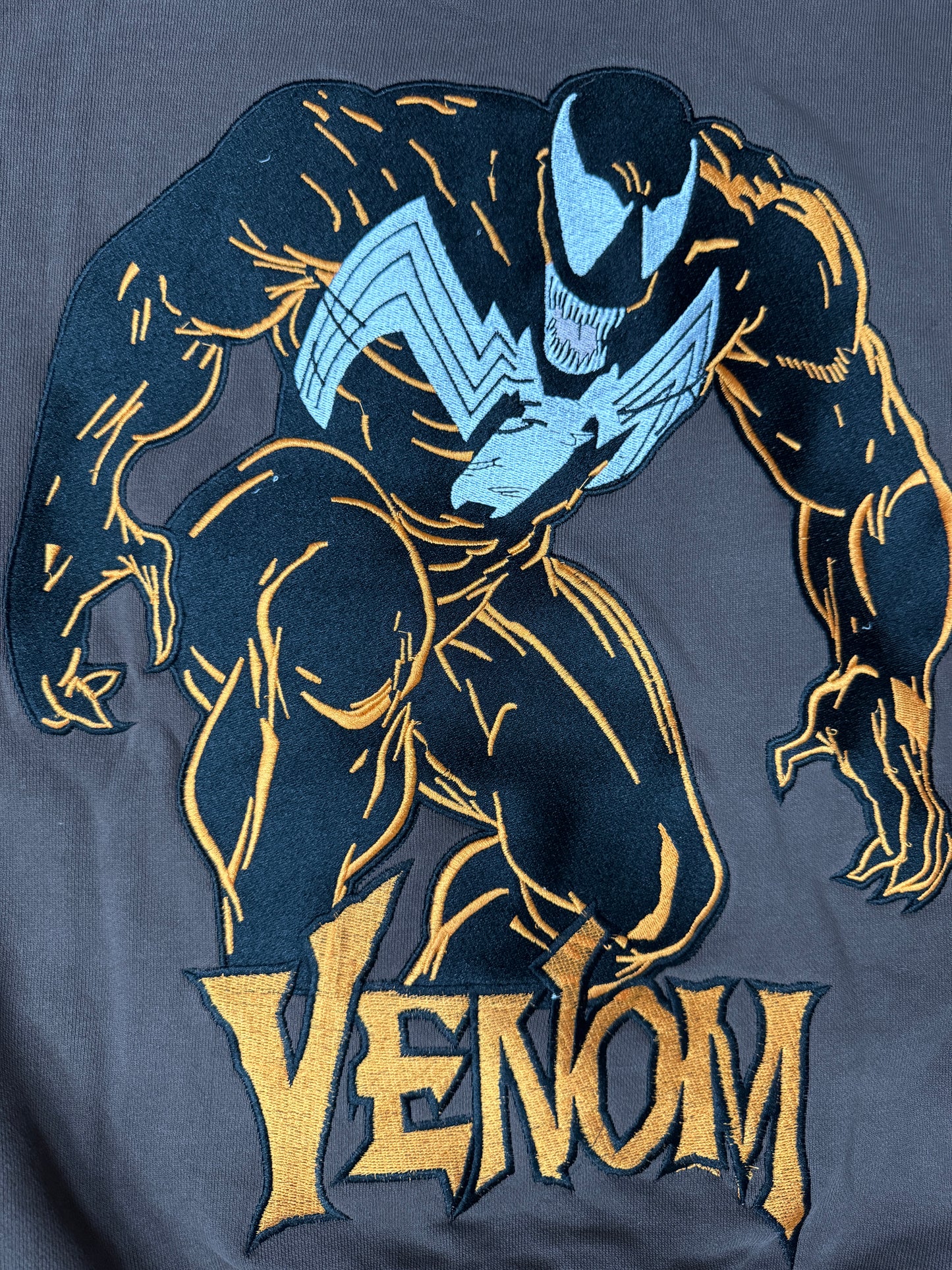 Brown-Medium- Orange Venom