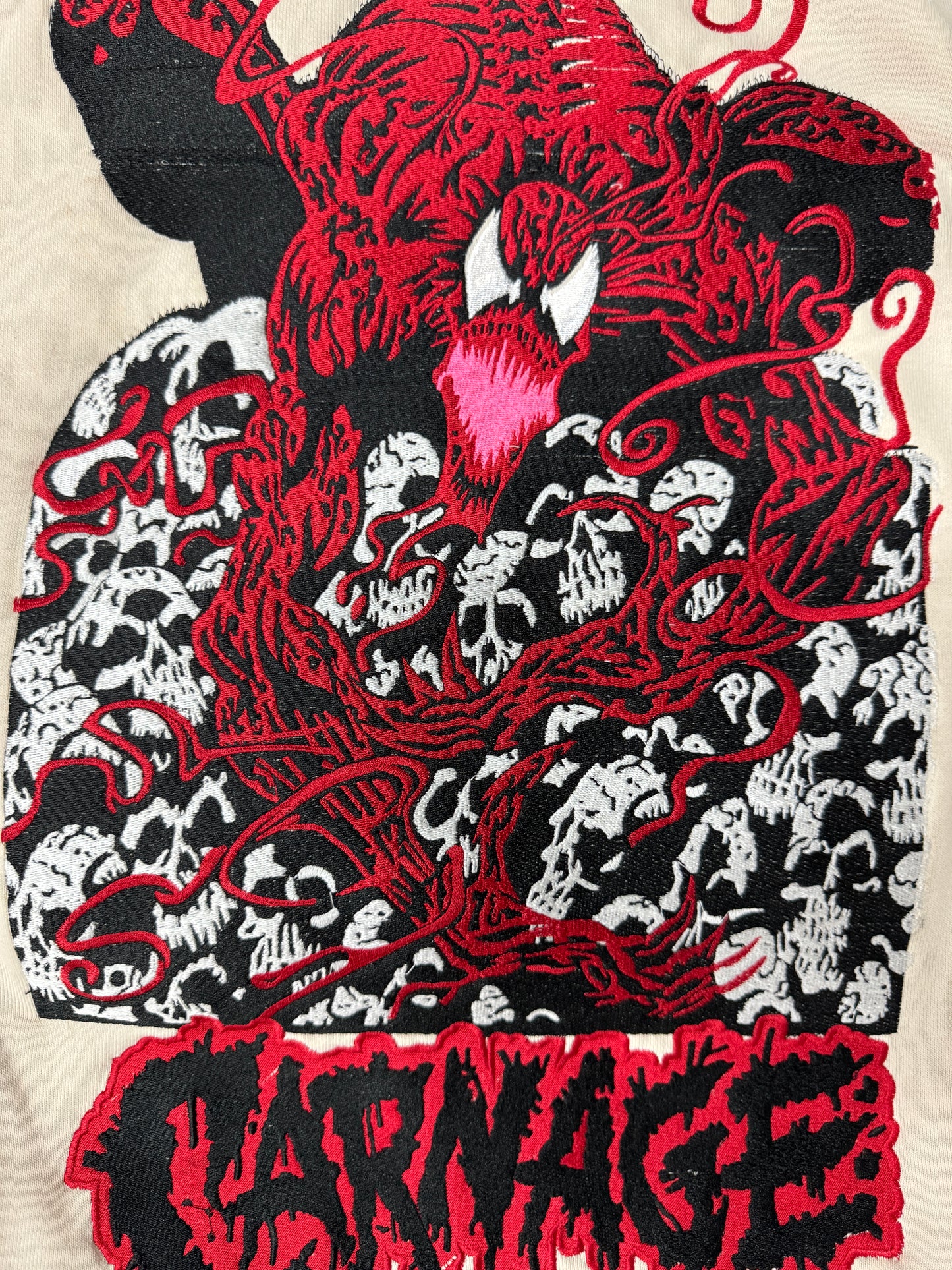 White-3XL- Carnage Hoodie