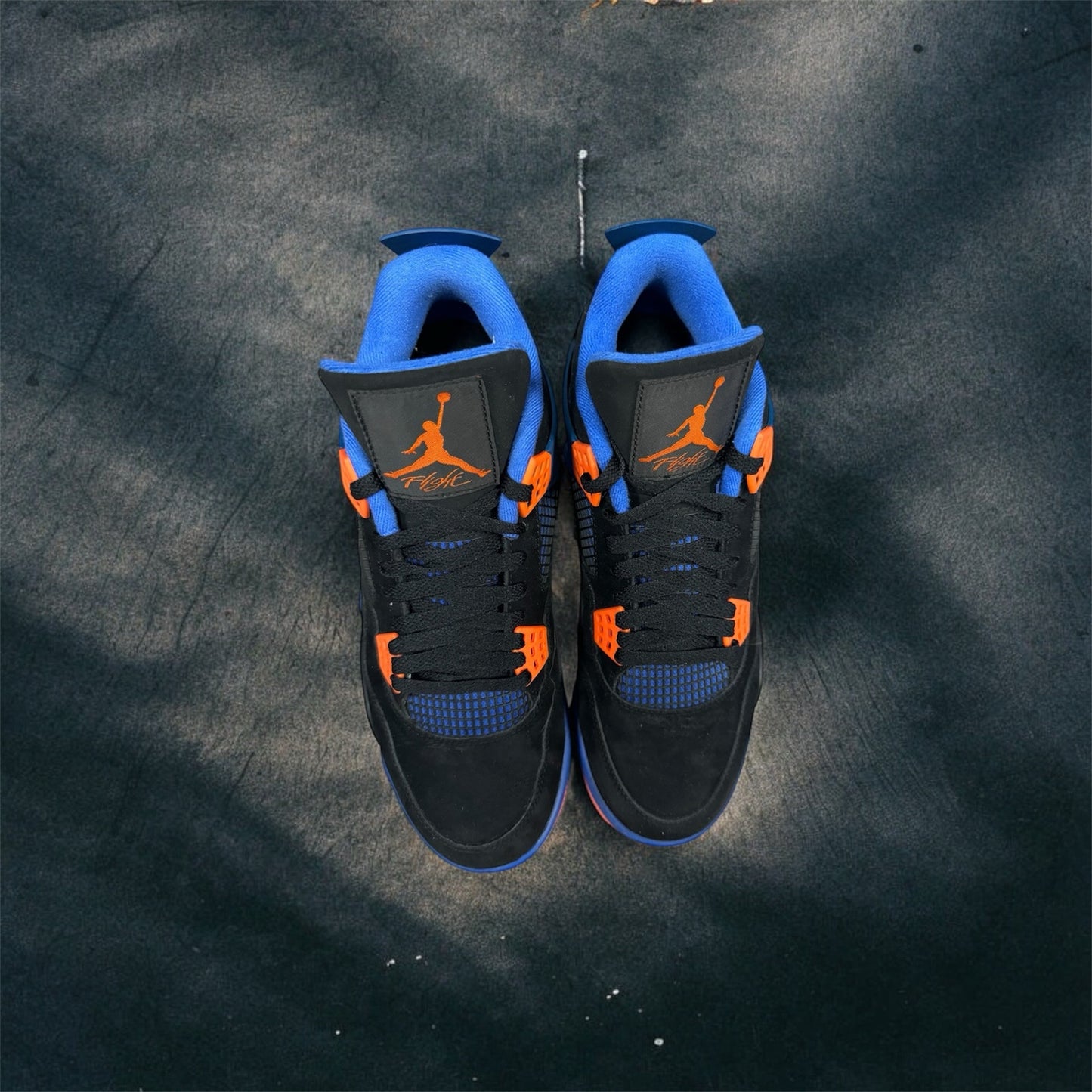 AIR JORDAN 4 RETRO
BLACK/SAFETY ORANGE-GAME ROYAL